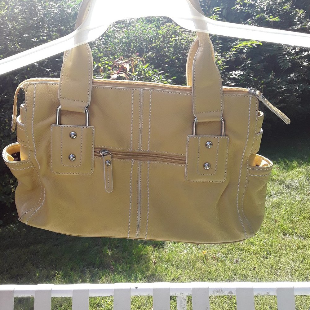 Clarks Yellow Leather Shoulder or Tote bag, High Fashion,  Career bag,